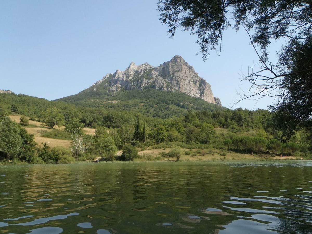 Le Chateau Camps-sur-l'Agly Exteriör bild